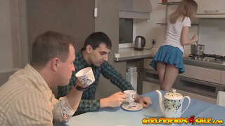 Pohoten droben teen cuckolds njen mož