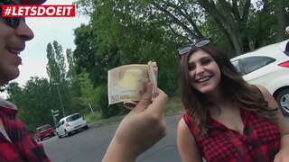 BUMS BUMS -# Juli Johnson-seksi dupe brineta vozi veliki kurac u vruće međurasni seks BUMS BUMS -# Juli Johnson-seksi dupe brineta vozi veliki kurac u vruće međurasni seks