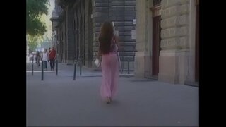 Poeth Blowjob yn y swyddfa