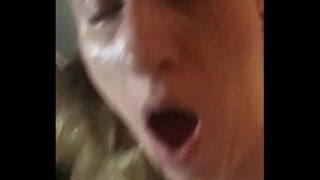 Νωρίς το πρωί πίπα και το σεξ με την ξανθιά σεξοβόμβα που θα ήθελα να γαμήσω